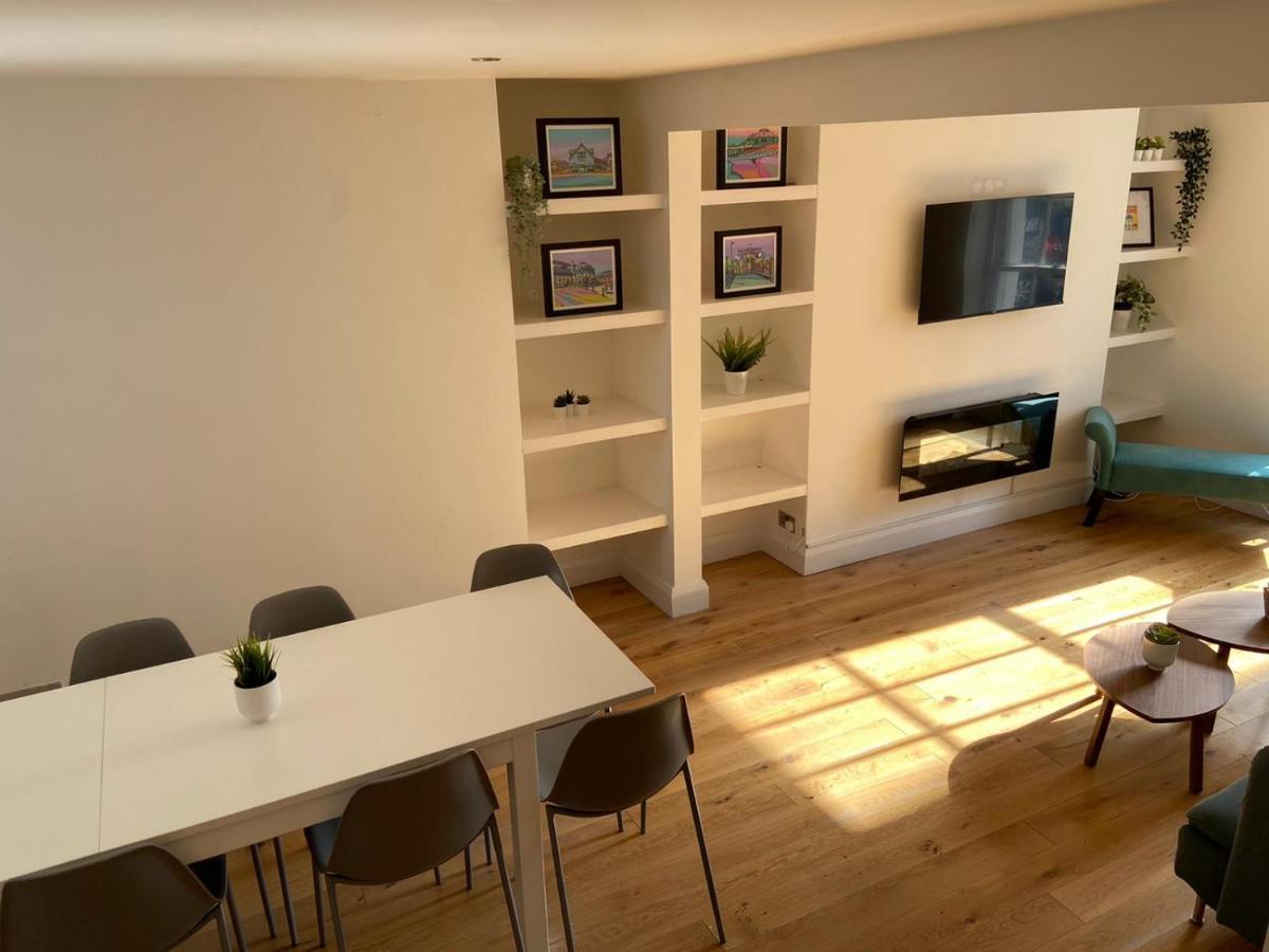 Warwick House - Stunning House With Terrace And Sea Views, Sleeps 11 Villa เวอร์ทิง ภายนอก รูปภาพ