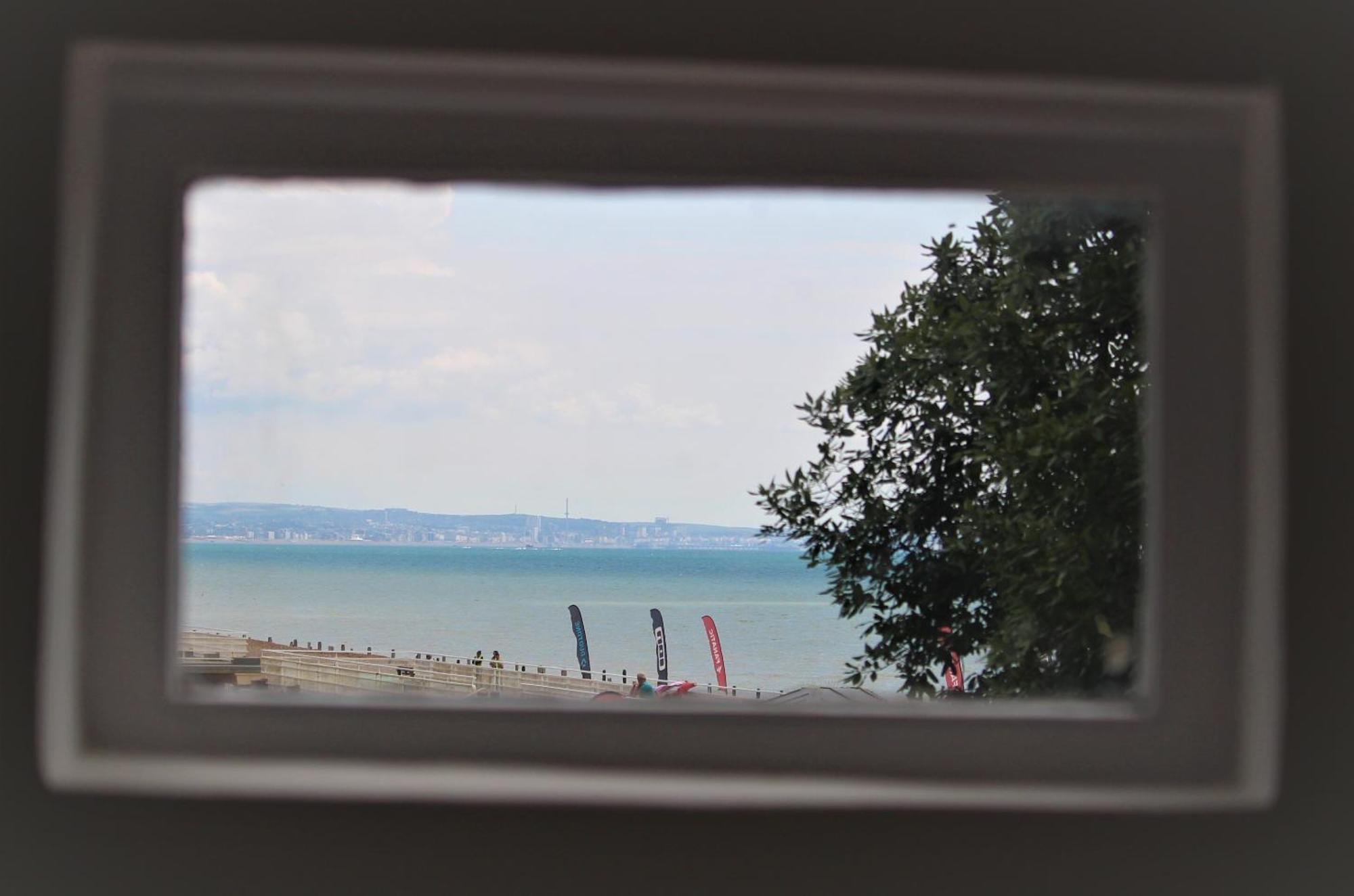 Warwick House - Stunning House With Terrace And Sea Views, Sleeps 11 Villa เวอร์ทิง ภายนอก รูปภาพ
