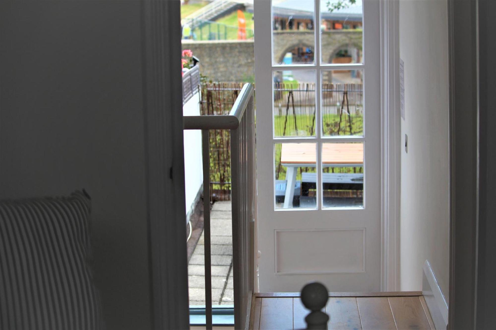Warwick House - Stunning House With Terrace And Sea Views, Sleeps 11 Villa เวอร์ทิง ภายนอก รูปภาพ
