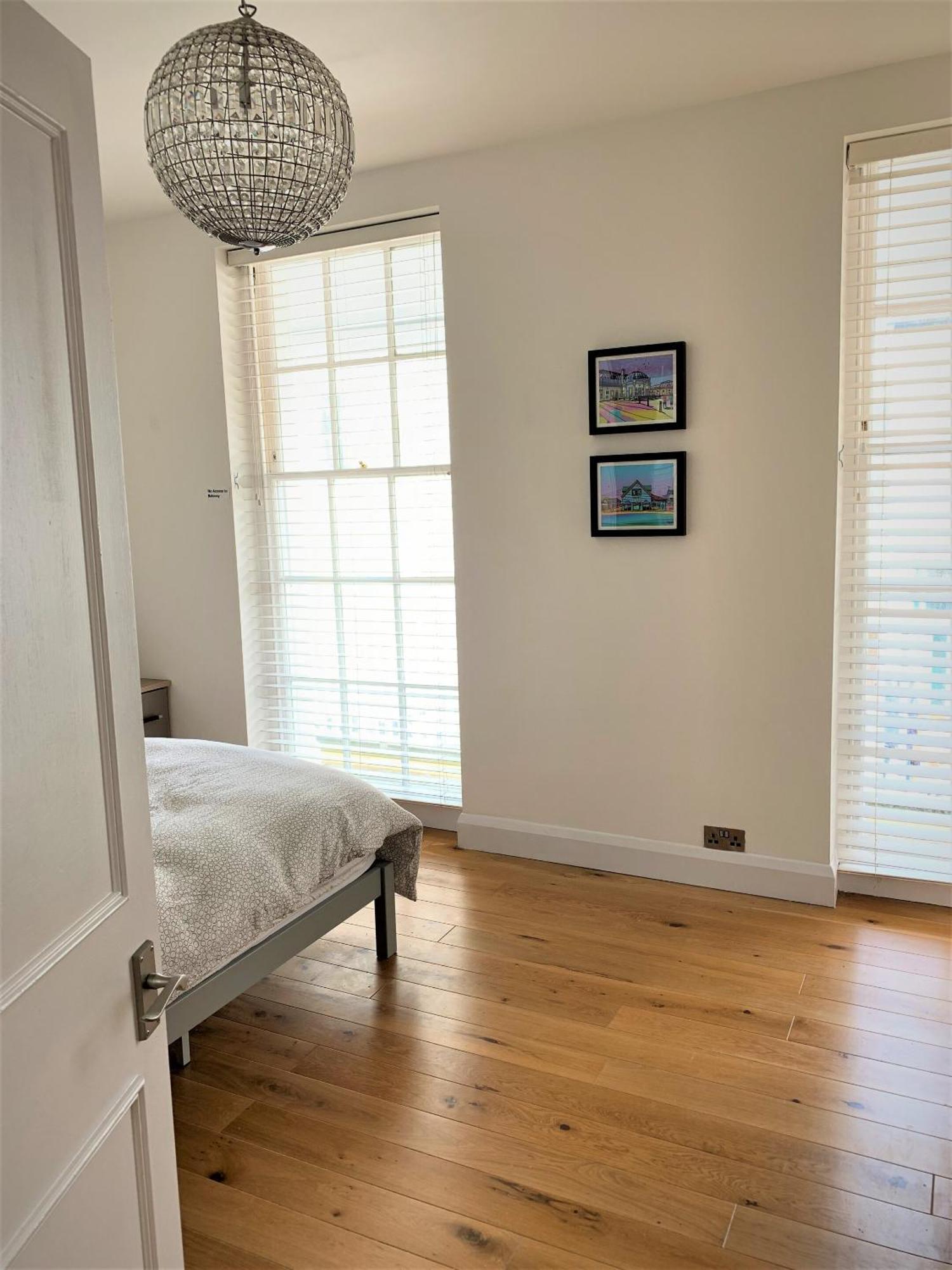 Warwick House - Stunning House With Terrace And Sea Views, Sleeps 11 Villa เวอร์ทิง ภายนอก รูปภาพ